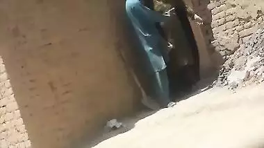 Desi sex video of a slut wife in hijab outdoor sex with her lover