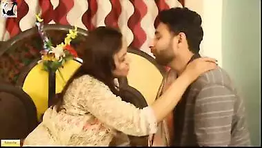 Indian hardcore porn site brings horny bhabhi’s bedroom sex