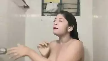Bangladeshi TikToker nude bath viral exclusive video