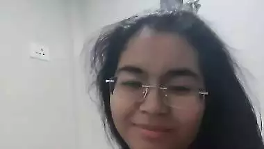 Tattooed wife milking boobs show selfie viral clip