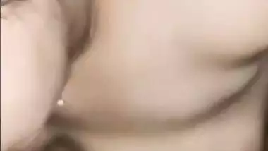A young girl gives a desi blowjob to her neighbor’s uncle