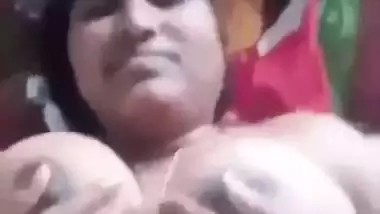 Huge boobs mallu aunty rolling big eyes during viral sex