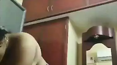 Dress changing chubby aunty video