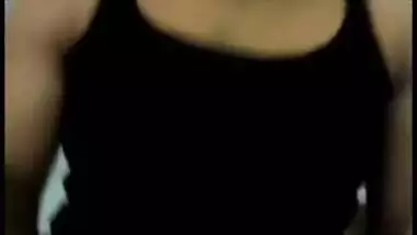 Delhi’s hot GF fucks her BF and records her sexy video