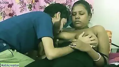 Desi room service girl can't resist the guy's XXX desire to fuck her