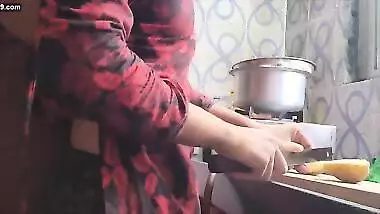 Quenched his lust by having an illicit relationship with an 18 year old girl who was as delicate as a flower(1)