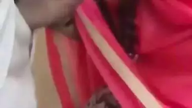 Desi cute girl suck her bf dick