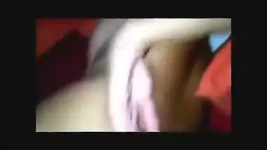 Bahan ki kuwari saheli ke pussy fuck ka real mms porn video