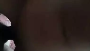 Desi XXX girl gets her pussy licked after giving a blowjob to her lover MMS