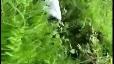 Desi mms sex, Horny Tamil couple was caught fucking outdoor in bushes