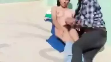 People catch a young couple fucking in desi sex MMS