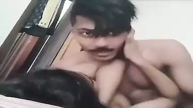 Xxx fucking Indian lovers viral sex in friend apartment