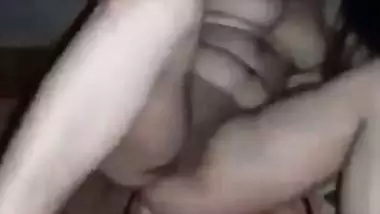 Big boob cousin shows her shaved pussy in nude MMS