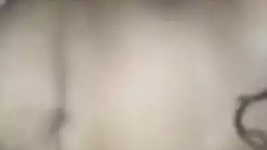 Desi man drills XXX cunny of chubby wife in real MMS porn video