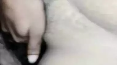 Curvy bhabhi willingly takes XXX dick into her Desi twat in MMS clip